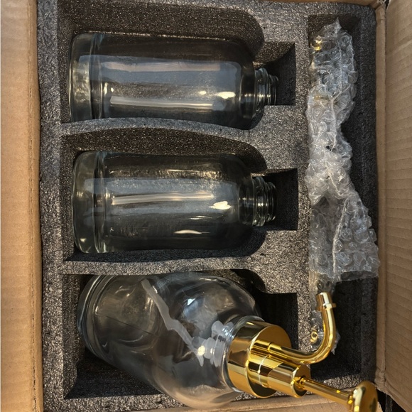 Brand New in Box Three Coffee Syrup Dispensers - Picture 3 of 3